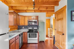 204 Mountain Vista Dr, Nebo, NC 28761 - Photo 6