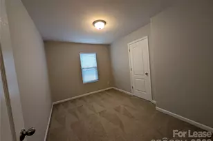 8419 Candlenut Ln, Charlotte, NC 28215 - Photo 34