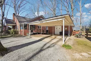 2510 Old Spartanburg Rd, East Flat Rock, NC 28726 - Photo 32