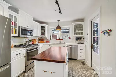 2510 Old Spartanburg Road, East Flat Rock, NC 28726 - Photo 14