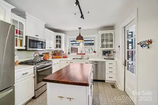 2510 Old Spartanburg Rd, East Flat Rock, NC 28726 - Photo 14