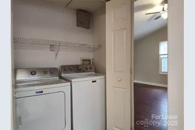 3216 Hawkins Place, Charlotte, NC 28269 - Photo 12