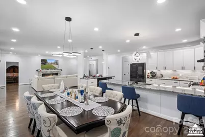 3670 9th Street Drive NE, Hickory, NC 28601 - Photo 12