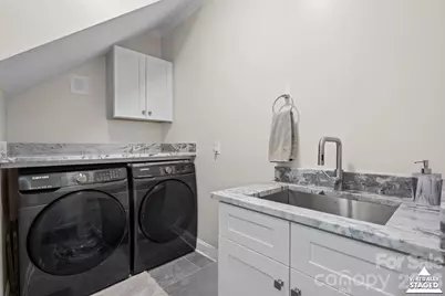 3670 9th Street Drive NE, Hickory, NC 28601 - Photo 14