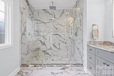 3670 9th Street Drive NE, Hickory, NC 28601 - Photo 6