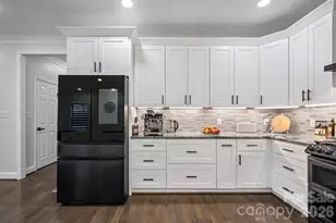 3670 9th Street Drive NE, Hickory, NC 28601 - Photo 8