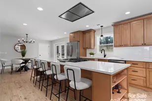 1109 S Prestonwood Dr, Hendersonville, NC 28739 - Photo 8