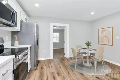 1015 W 4th Avenue, Gastonia, NC 28052 - Photo 6