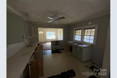 1424 W Mauney Avenue, Gastonia, NC 28052 - Photo 8