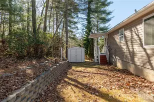 135 Reservoir Dr, Hendersonville, NC 28739 - Photo 28