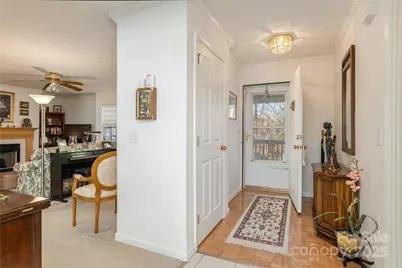 135 Reservoir Drive, Hendersonville, NC 28739 - Photo 4