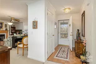 135 Reservoir Dr, Hendersonville, NC 28739 - Photo 4