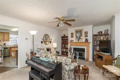 135 Reservoir Drive, Hendersonville, NC 28739 - Photo 6