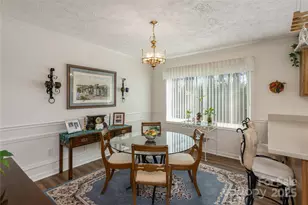 135 Reservoir Dr, Hendersonville, NC 28739 - Photo 8