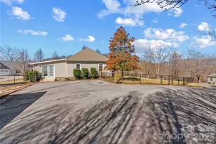 21 Ben Owenby Rd, Fairview, NC 28730 - Photo 28