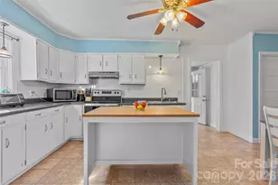 21 Ben Owenby Rd, Fairview, NC 28730 - Photo 12