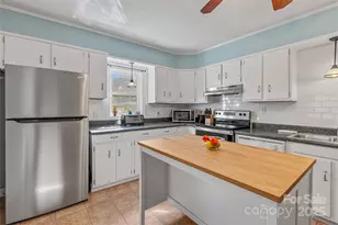 21 Ben Owenby Rd, Fairview, NC 28730 - Photo 10