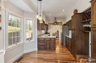 514 Whispering Hills Dr, Hendersonville, NC 28792 - Photo 10