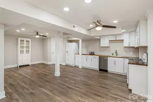 514 Whispering Hills Dr, Hendersonville, NC 28792 - Photo 34