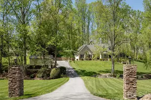 514 Whispering Hills Dr, Hendersonville, NC 28792 - Photo 2