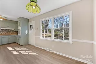 2418 Vista Dr, Charlotte, NC 28212 - Photo 16