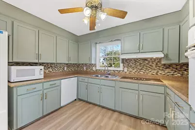 2418 Vista Drive, Charlotte, NC 28212 - Photo 12