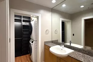 505 E 6th St, Charlotte, NC 28202 - Photo 14