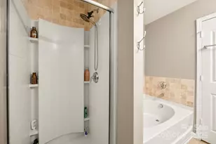 9404 Quilting Bee Lane, Charlotte, NC 28216 - Photo 20