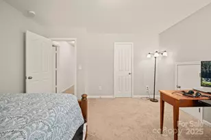 9404 Quilting Bee Lane, Charlotte, NC 28216 - Photo 26