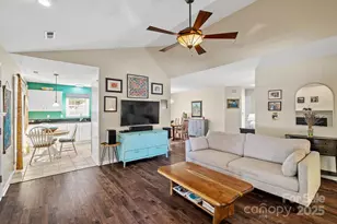 28 Sand Pebble Ct, Fletcher, NC 28732 - Photo 8