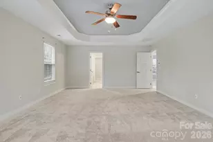 10474 Black Locust Ln, Charlotte, NC 28215 - Photo 30