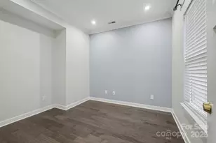 10474 Black Locust Ln, Charlotte, NC 28215 - Photo 24