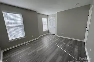 1425 Sugar Hollow Dr, Charlotte, NC 28214 - Photo 12