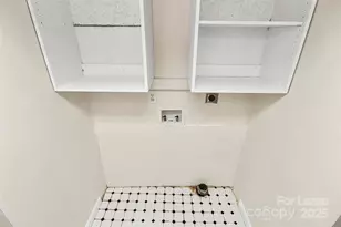 5325 Cold Harbor Dr, Charlotte, NC 28214 - Photo 16