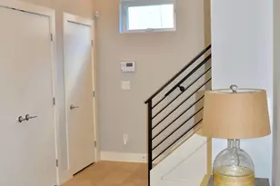 916 Westbrook Dr, Charlotte, NC 28202 - Photo 32