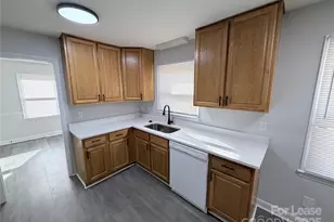 6207 Eagle Peak Dr, Charlotte, NC 28214 - Photo 10