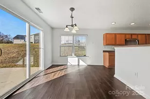 13812 Riding Hill Ave, Charlotte, NC 28213 - Photo 10