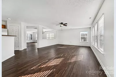 13812 Riding Hill Avenue, Charlotte, NC 28213 - Photo 4