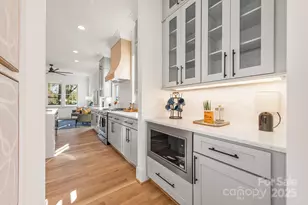 307 Coxe Ave, Charlotte, NC 28208 - Photo 10