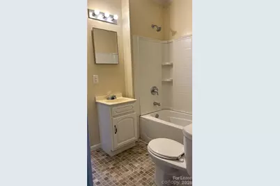 2621 Dr Carver Road, Charlotte, NC 28208 - Photo 6