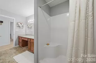 2336 21st Ave NE, Hickory, NC 28601 - Photo 30