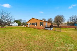 2336 21st Ave NE, Hickory, NC 28601 - Photo 34