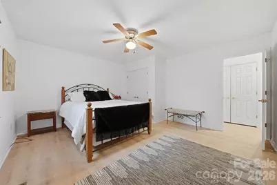 2336 21st Avenue NE, Hickory, NC 28601 - Photo 6