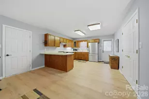 2336 21st Ave NE, Hickory, NC 28601 - Photo 20