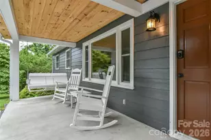5 E Keesler St, Black Mountain, NC 28711 - Photo 2