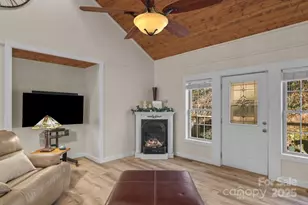 165 Eagles Ridge Rd, Sylva, NC 28779 - Photo 22