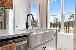 5040 Beirut Dr, Charlotte, NC 28217 - Photo 8