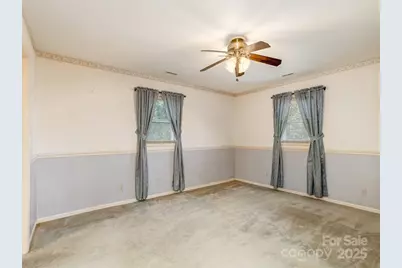 2640 Haywood Road, Hendersonville, NC 28791 - Photo 16