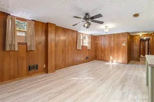 2640 Haywood Rd, Hendersonville, NC 28791 - Photo 26