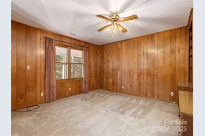 2640 Haywood Road, Hendersonville, NC 28791 - Photo 22